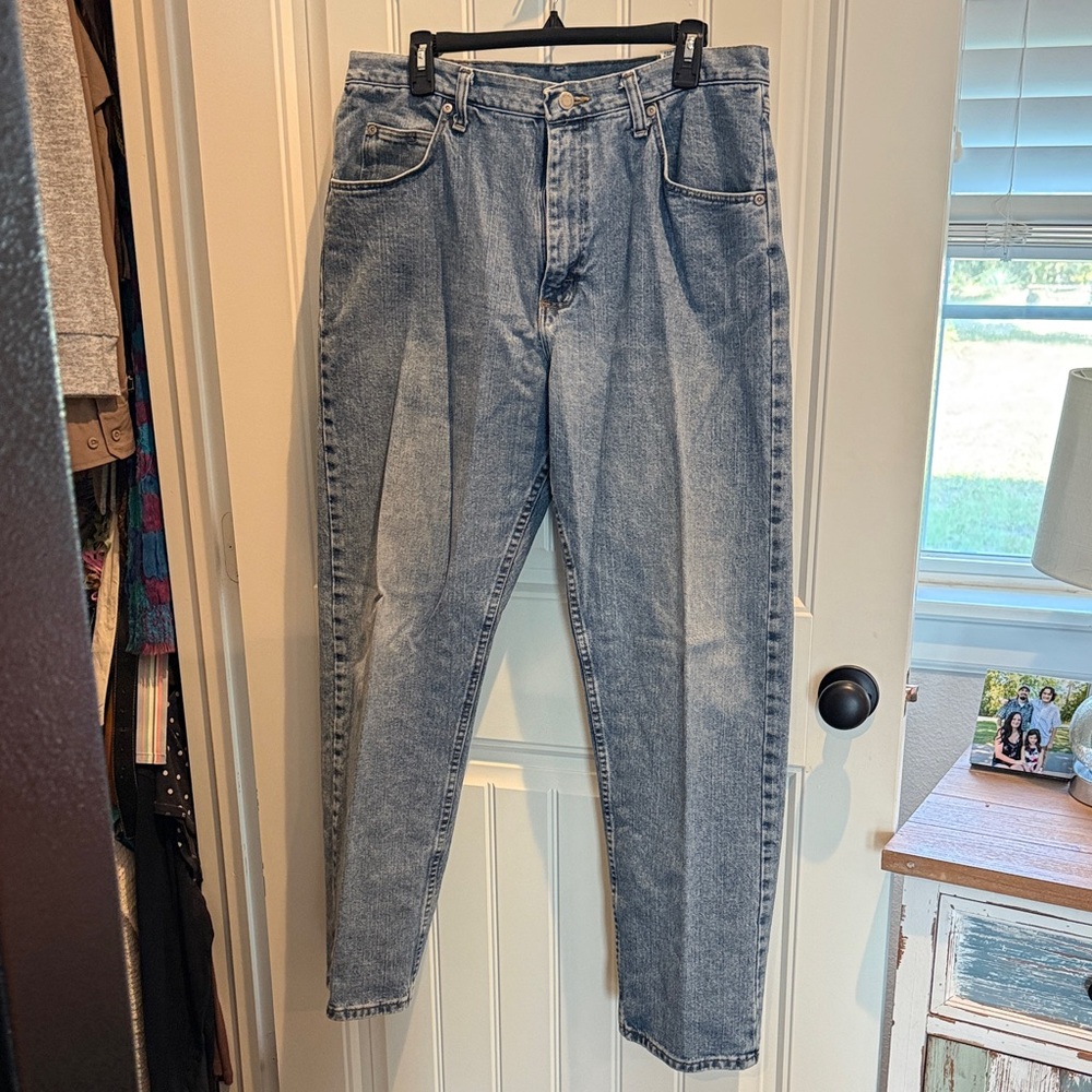 Wrangler Relaxed Fit Light Blue Jeans